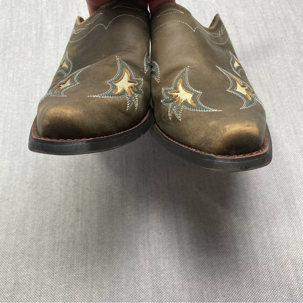 Ariat Brown Leather Mules with Embroidered Design - Picture 5 of 9